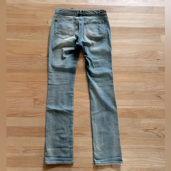 Worn once!Like new!Sundance jeans,Magnolia fit w/lace & stitching details, Sz 27 - Picture 5 of 16